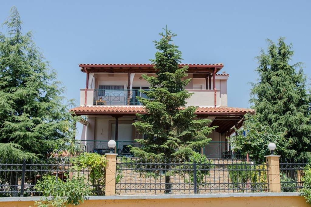Apartamento Paressa'S House Nikiti  Exterior foto